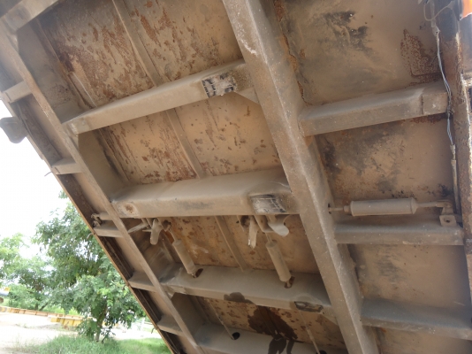 ขายด่วนหาง3เพลาแท้ดั๊มกระบะสามมิตรลอนเฉียงยาว9เมตรปี50