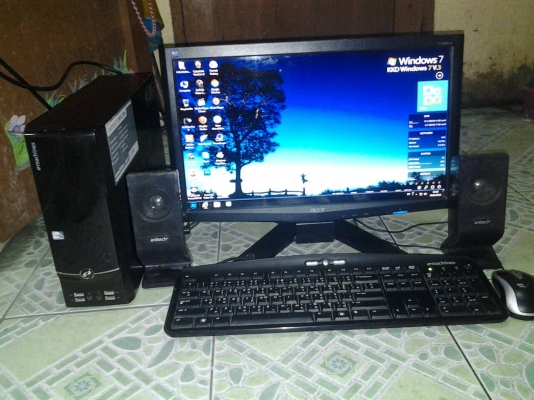 ขายคอมชุดเล็กๆๆๆ ถูกๆๆๆ 1 ชุดครับ สเปคตามรูปครับ(พี่ข้างบ้านเขาย้ายบ้านเลยฝากขาย) จอ acer 19นิ้ว สภาพพร้อมใช้งาน  ให้ทั้งหมดในรูปครับ ราคา 3700 บาท 0957321836