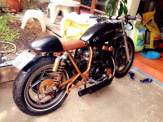 Suzuki Gsx250 แต่งแนว Custom cafe racer ทะเบียนแท้