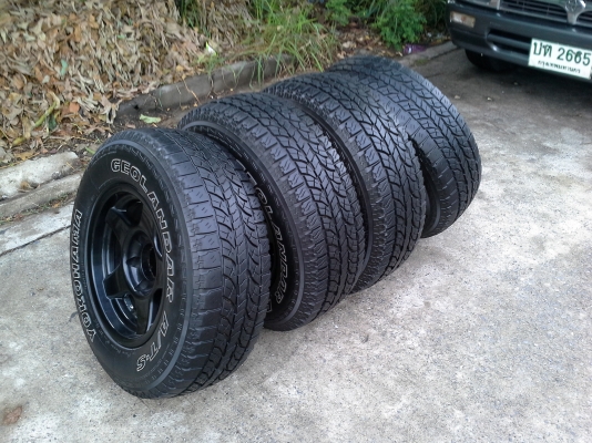 แม็ก16 Lanso เบสเล่ กว้าง8 ออฟ0พร้อมยางyokohama245/70r16ปีผลิตไม่ระบุmade in japam แม็ก16 Lanso เบสเล่ กว้าง8 ออฟ0พร้อมยางyokohama245/70r16ปีผลิตไม่ระบุmade in japam