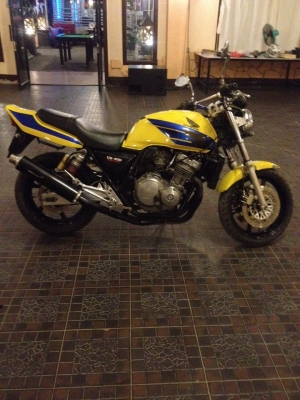 <<43,900>>Cb400sf ปี93 อินวอยออกให้ชื่อผุ้ซื้อ ราคาเบาๆ ขี่กลับได้เลย <<43,900>>Cb400sf ปี93 อินวอยออกให้ชื่อผุ้ซื้อ ราคาเบาๆ ขี่กลับได้เลย