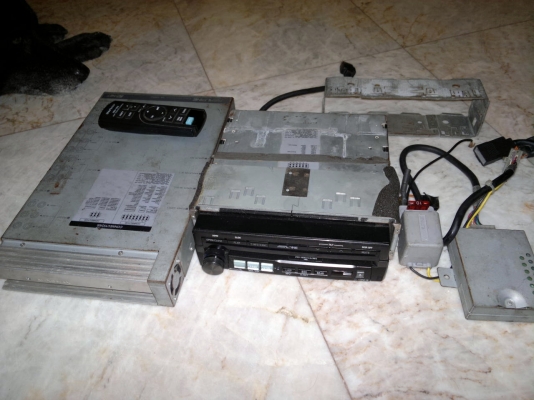 alpine iva d900จอสไลด์7"รุ่นใหญ่สุด1ล้านพิกเซลปรีเอาท์4vกล่องไฟแยก