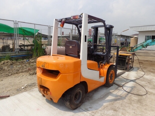 ขายรถยก T.C.M FD30T6