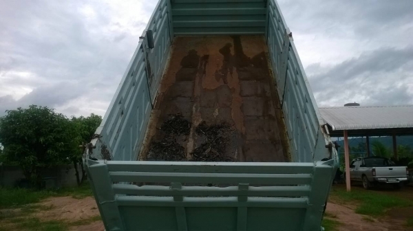 ขายดาวน์ ROCKY 210 สภาพสวยพร้อมใช้ กระบะสามมิตรลอนเฉียง เกียร์ Easton คัสซีสวย ยางเต็ม