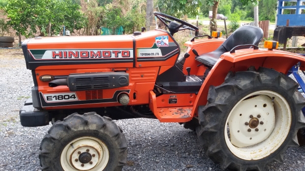 ขายรถไถ เก่านอกมีใบอินวอยร์ ฮิโนโมโต้ 18 แรง 3 สูบ 4WD พร้อมผานพรวนดิน 8 ใบ ราคา 180,000 บาท