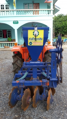 ขายรถไถ เก่านอกมีใบอินวอยร์ ฮิโนโมโต้ 18 แรง 3 สูบ 4WD พร้อมผานพรวนดิน 8 ใบ ราคา 180,000 บาท