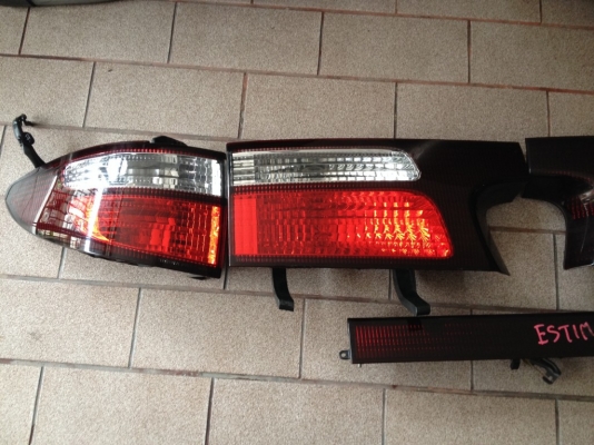 ไฟท้าย ESTIMA ปี01 05 ครบชุดเก่าญี่ปุ่นสภาพสวย