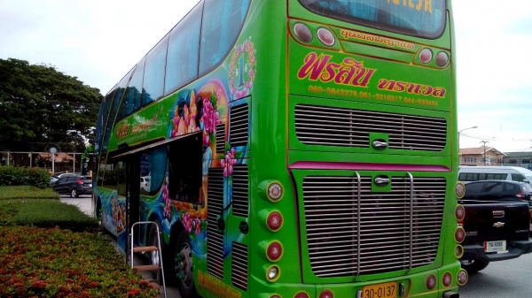 ขายรถบัส 8ล้อ2ชั้น