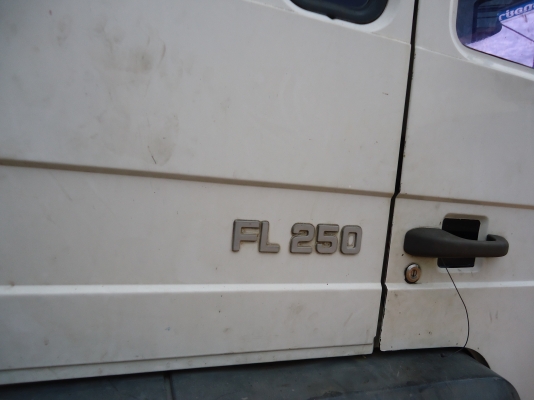 ขายด่วนรถสิบล้อVOLVOเครืองD6Bร่อง2เพลาFL250แรงปี46