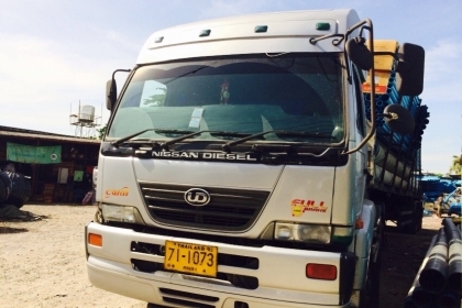 ขายหัวลากนิสสัน ยูดี350แรงม้า หางพื้นเรียบ3เพลา ปี2550