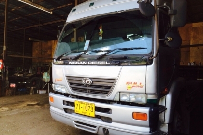 ขายหัวลากนิสสัน ยูดี350แรงม้า หางพื้นเรียบ3เพลา ปี2550