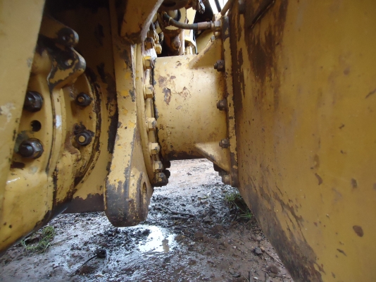 ขายด่วนรถเกรดCAT140Gหัวฉีดแฮมเมอร์มีเล่มทะเบียนรถเดิมๆๆ