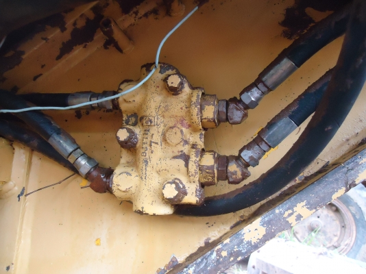 ขายด่วนรถเกรดCAT140Gหัวฉีดแฮมเมอร์มีเล่มทะเบียนรถเดิมๆๆ