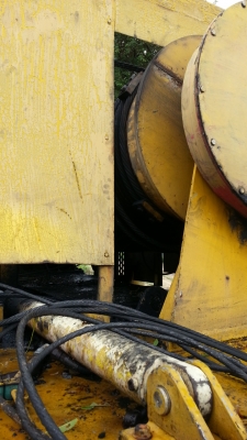 รื้อแล้วครับขายทุกชิ้นเลือกได้กิโลละ 20 บาท รื้อแล้วครับขายทุกชิ้นเลือกได้กิโลละ 20 บาท