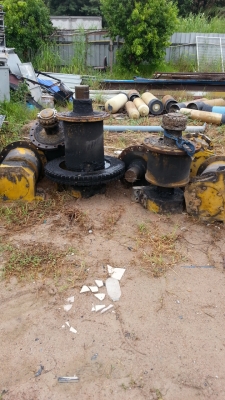 รื้อแล้วครับขายทุกชิ้นเลือกได้กิโลละ 20 บาท รื้อแล้วครับขายทุกชิ้นเลือกได้กิโลละ 20 บาท