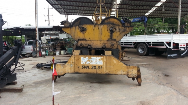 รื้อแล้วครับขายทุกชิ้นเลือกได้กิโลละ 20 บาท รื้อแล้วครับขายทุกชิ้นเลือกได้กิโลละ 20 บาท