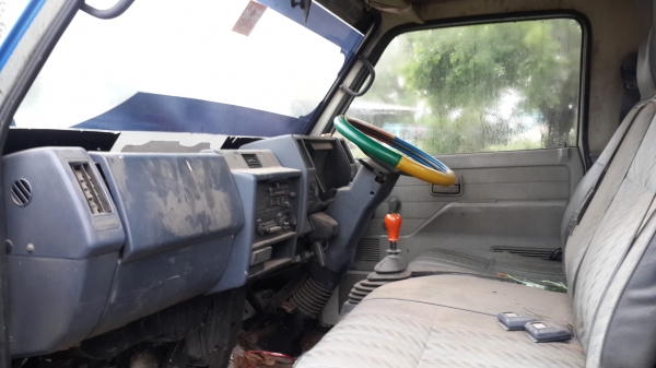 ขาย6ล้อ อีซูซุ 100 แชชซีสวย เครื่องดี เอกสารพร้อม พื้นเล็ก ตรงเหล็ก หัวสวยไม่ผุ สภาพพร้อมใช้งาน เครื่องดี