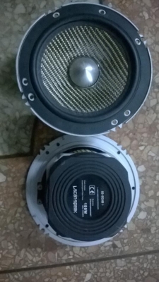 ลำโพง 6 นิ้ว