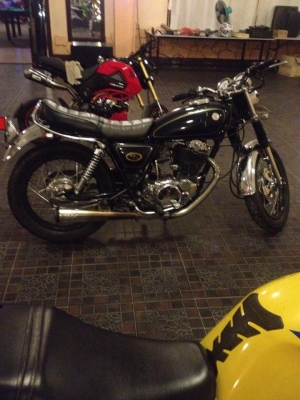 ขายSR400 INV. เดิม ปี96 คาบูลูกชัก ท่อแทรปแท้ 53900 บาท