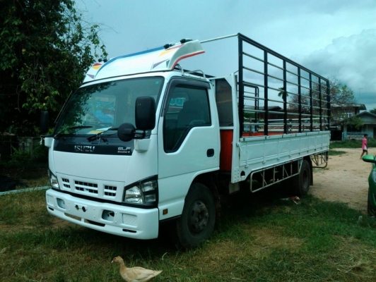 ขายNQR ยาว5.5เมตร 6 เกียร์เดินหน้า 150 แรง ยางเรเดียล6 เส้นเครื่องเดินนิ่มวิ่งดีมากๆครับ