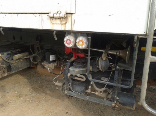 รถฮีโน่ 6 ล้อดั้ม FC9J 175 แรงม้า. ปี 44 ( รถวิ่ง 55,xxx กม. ) สนใจติดต่อ 081 - 6079515 รถฮีโน่ 6 ล้อดั้ม FC9J 175 แรงม้า. ปี 44 ( รถวิ่ง 55,xxx กม. ) สนใจติดต่อ 081 - 6079515