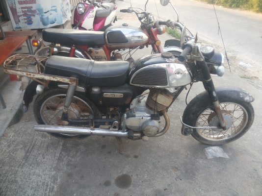 -ขาย K125 เดิม เครื่องไม่ติด 14000บาท สวยครับ มีเล่มเขียวครับ