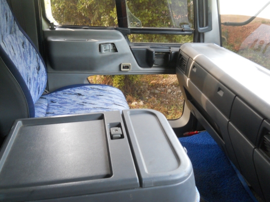 ขายรถหกล้อใหญ่ hino  สิงไอเทค 195  hp  ราคา 920,000 บาท  ราคาต่อรองได้  รถคุณภาพมาก ใช้งานได้เลย