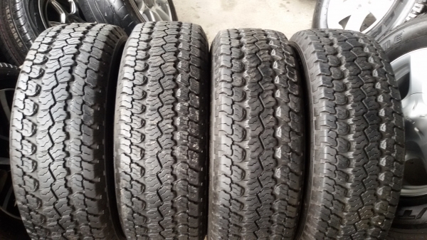 ขายยาง 235/70/15ปี12ชุดละ8500