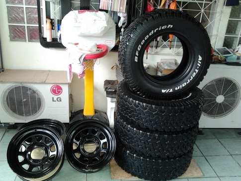 ล้อลาย Rock + ยาง BF All 265/70/16 ปี10สวยๆ 1ชุด