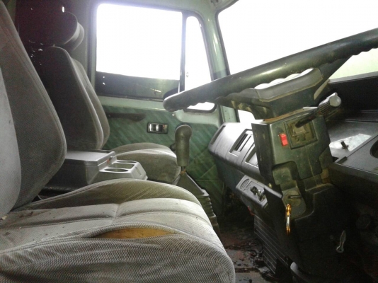 isuzu rocky 10ล้อล่อง 1เพลา 175แรงม้า รถเครื่องดีคัทซีสวย สภาพพร้อมใช้งาน ราคาต่อรองได้ 087-2976734