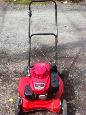 รถตัดหญ้าHONDA 5.5 สภาพพร้อมใช้