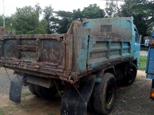 ขายรถดั้ม ISUZU NKR110แรง เครื่องดี แคชซีสวย กระบะดั้มดี ยางดี ภายในสวย เอกสารพร้อมโอน สนใจโทร 090-8588220คุณนะ