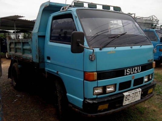 ขายรถดั้ม ISUZU NKR110แรง เครื่องดี แคชซีสวย กระบะดั้มดี ยางดี ภายในสวย เอกสารพร้อมโอน สนใจโทร 090-8588220คุณนะ