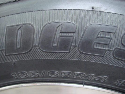 ขายล้อแม็ก enkei แท้japanขอบ14x6off38 4รู100พร้อมยางบริสโตนดอกหนาๆใส่ใช้อยูในรถtoyota paseo