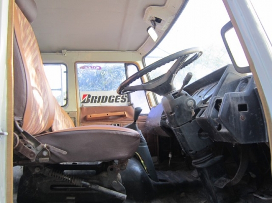 ขาย 10 ล้อ  FL18   กระบะไหม้แผ่นใหญ่ๆทำใหม่เงาแว๊บๆ