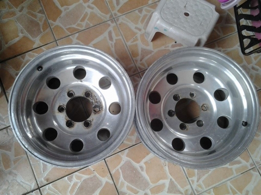 หยดน้ำ made in usa ขอบ 16x10 off -24 ล้อ 6 รู มีคู่เดียว