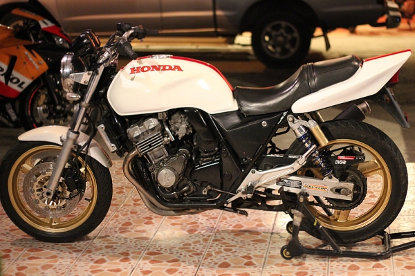<เอิร์ทพิดโลก>ขาย CB400 ปี93 อินวอย+สรรพสามิตแท้