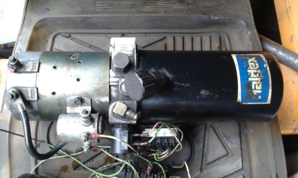 ขายมอเตอร์ปั๊มไฮดรอลิค 24 โวล์