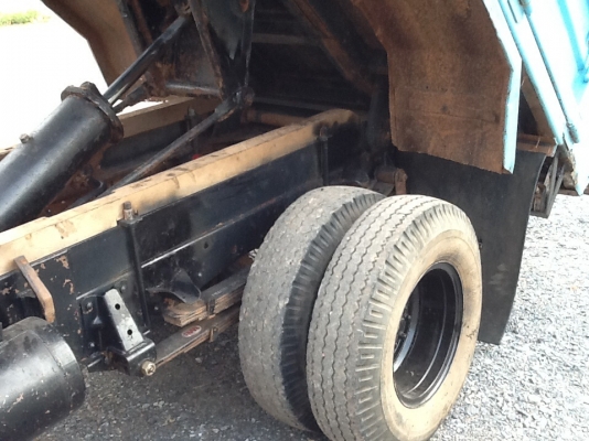 (ขายแล้วค่ะ เสี่ยขจรศักดิ์ จ.สมุทปราการ)หกล้อดั้ม  NKR 3 คิว  88 แรงม้า  เดิมทั้งคัน  (รถห้างแท้) เล่มพร้อมโอน