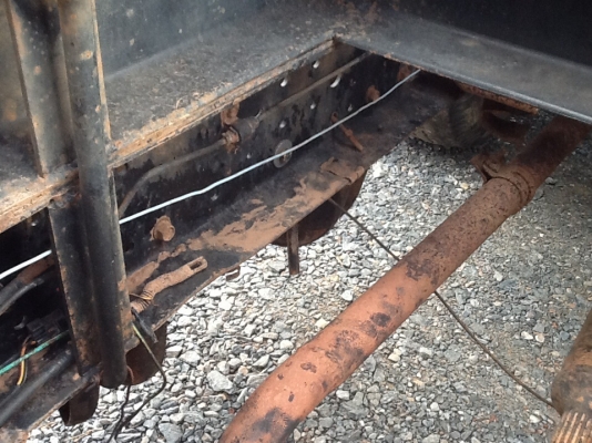 (ขายแล้วค่ะ เสี่ยขจรศักดิ์ จ.สมุทปราการ)หกล้อดั้ม  NKR 3 คิว  88 แรงม้า  เดิมทั้งคัน  (รถห้างแท้) เล่มพร้อมโอน