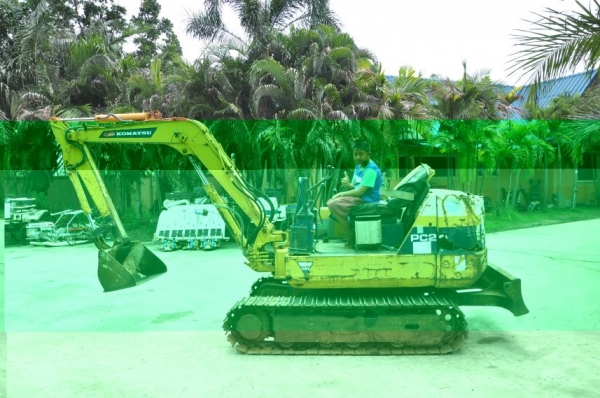 ขายแบคโฮ komatsu pc20-6 สวยเดิมจากญี่ปุ่นยังไม่เคยใช้ในไทย 219,000เท่านั้น!!!