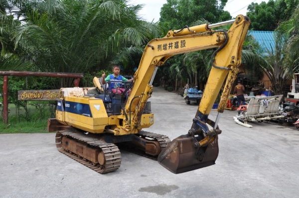 ขายแบคโฮ komatsu pc20-6 สวยเดิมจากญี่ปุ่นยังไม่เคยใช้ในไทย 219,000เท่านั้น!!!