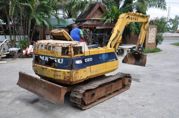 ขายแบคโฮ komatsu pc20-6 สวยเดิมจากญี่ปุ่นยังไม่เคยใช้ในไทย 219,000เท่านั้น!!!