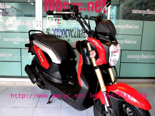 ZOOMER สีแดง รถเดือน ต.ค. ปี 2556 ไมล์ 8 พันโล ของแถม 3 รายการ 39900
