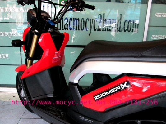 ZOOMER สีแดง รถเดือน ต.ค. ปี 2556 ไมล์ 8 พันโล ของแถม 3 รายการ 39900
