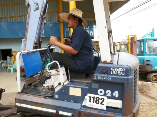 ขายรถขุด-ดัน KUBOTA. kx-024. รถเก่านอก มีเอกสารแจ้งจำหน่าย สภาพดีพร้อมใช้งาน