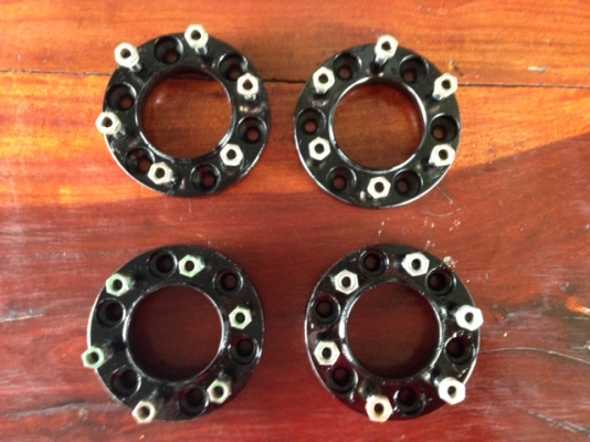 อะแดปเตอร์เหล็ก6รู เหลือ2ตัว 1200