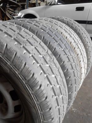 195R14 กะทะล้อพร้อมยางBRIDGESTONE LEO 677  ชุด 4 ล้อ  โทร.081-427-3941