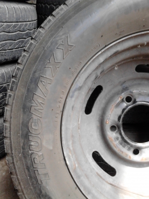 กะทะล้อพร้อมยาง 215/75R16  TRUCK MAXX MAXXIS UE-168 TEL.081-427-3941