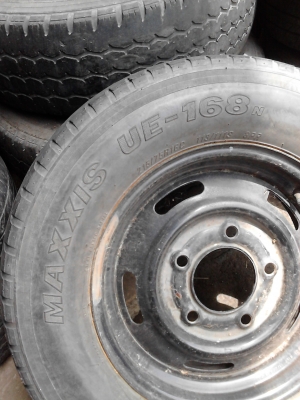 กะทะล้อพร้อมยาง 215/75R16  TRUCK MAXX MAXXIS UE-168 TEL.081-427-3941